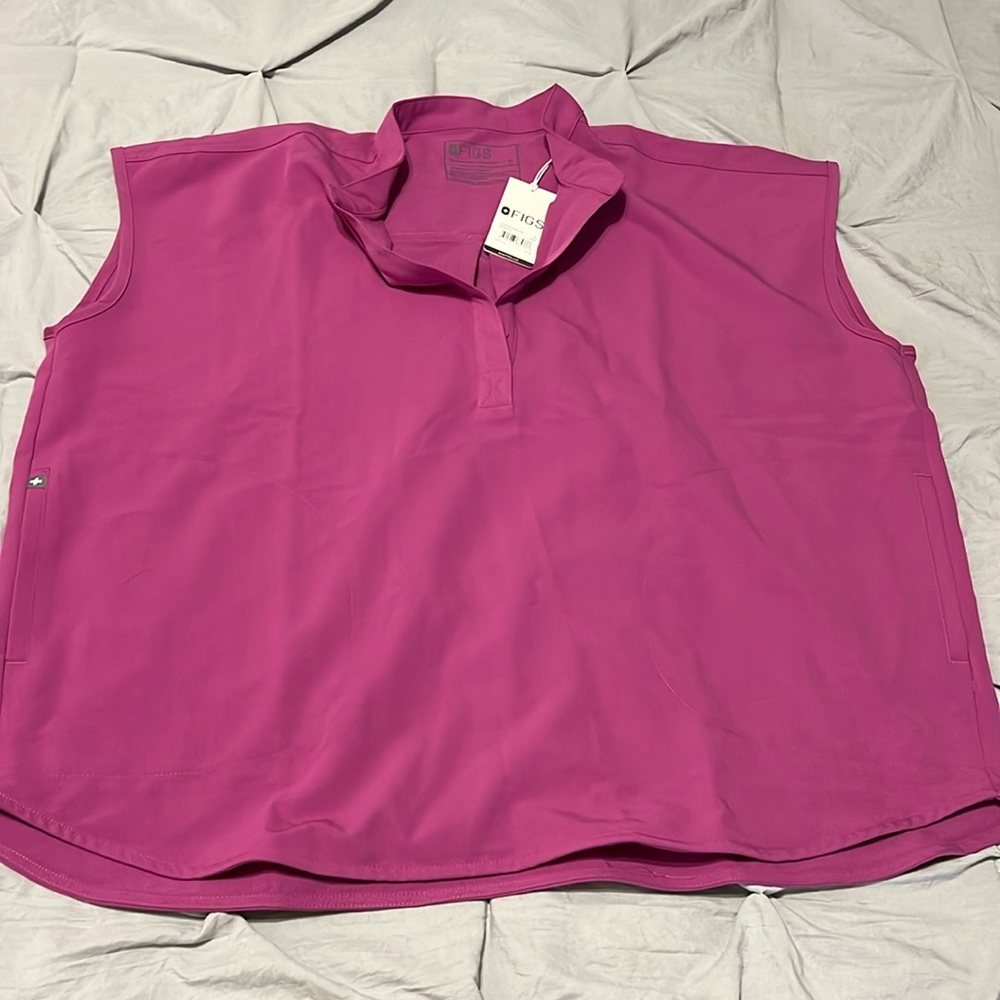 NWT figs scrub top xl